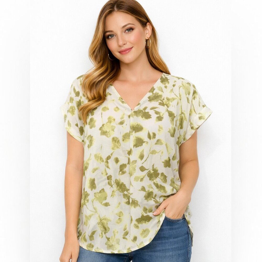 simply vera wang shirt women size M green print v neck short sleeve casual